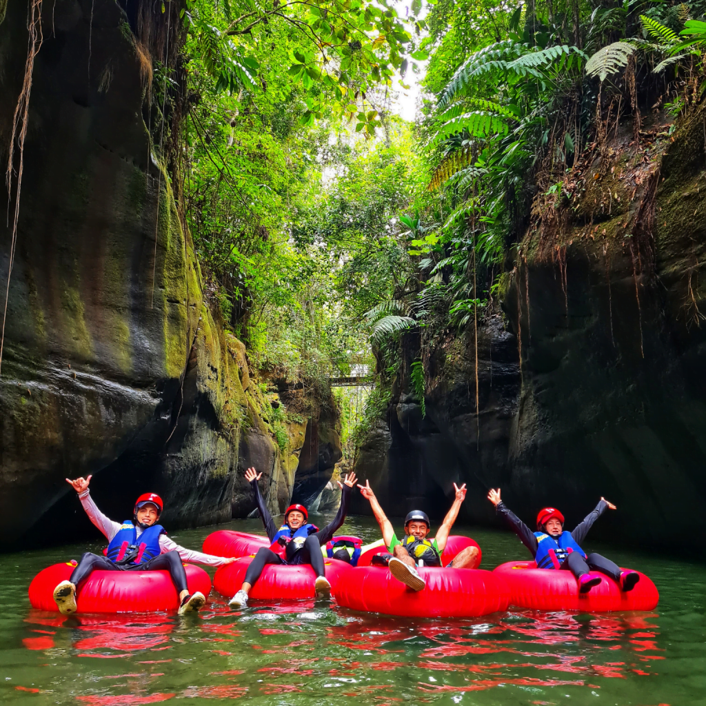 Actividades en Río Güejar cómo llegar donde queda  planes cerca a Bogotá 2024 Turismo en Meta Colombia Rafting en Colombia naturaleza en Meta