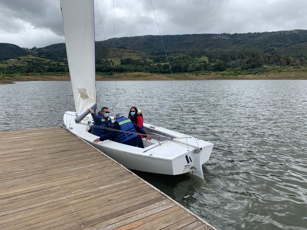 Guía para visitar la Laguna de Guatavita y Casa Loca: cómo llegar, qué hacer y los mejores planes turísticos en este destino imperdible.